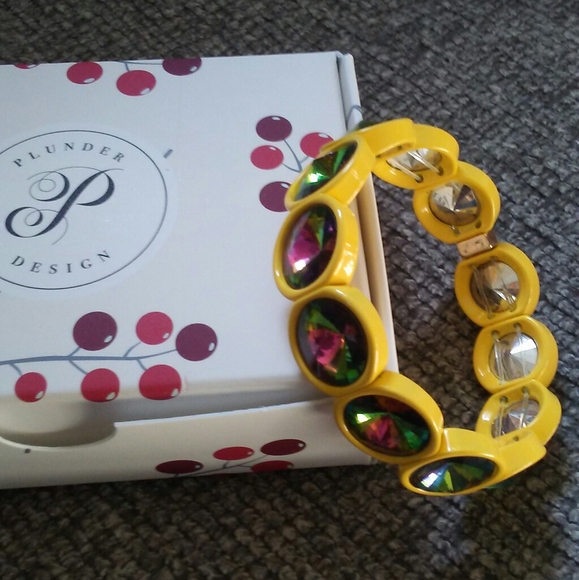 Plunder Canary Bracelet/ elastic - Picture 2 of 2